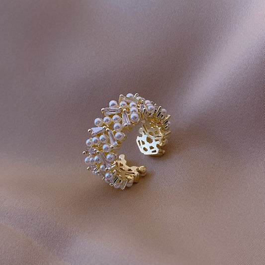 VIVIAN RING