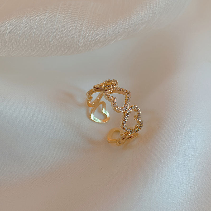 VIVIAN RING