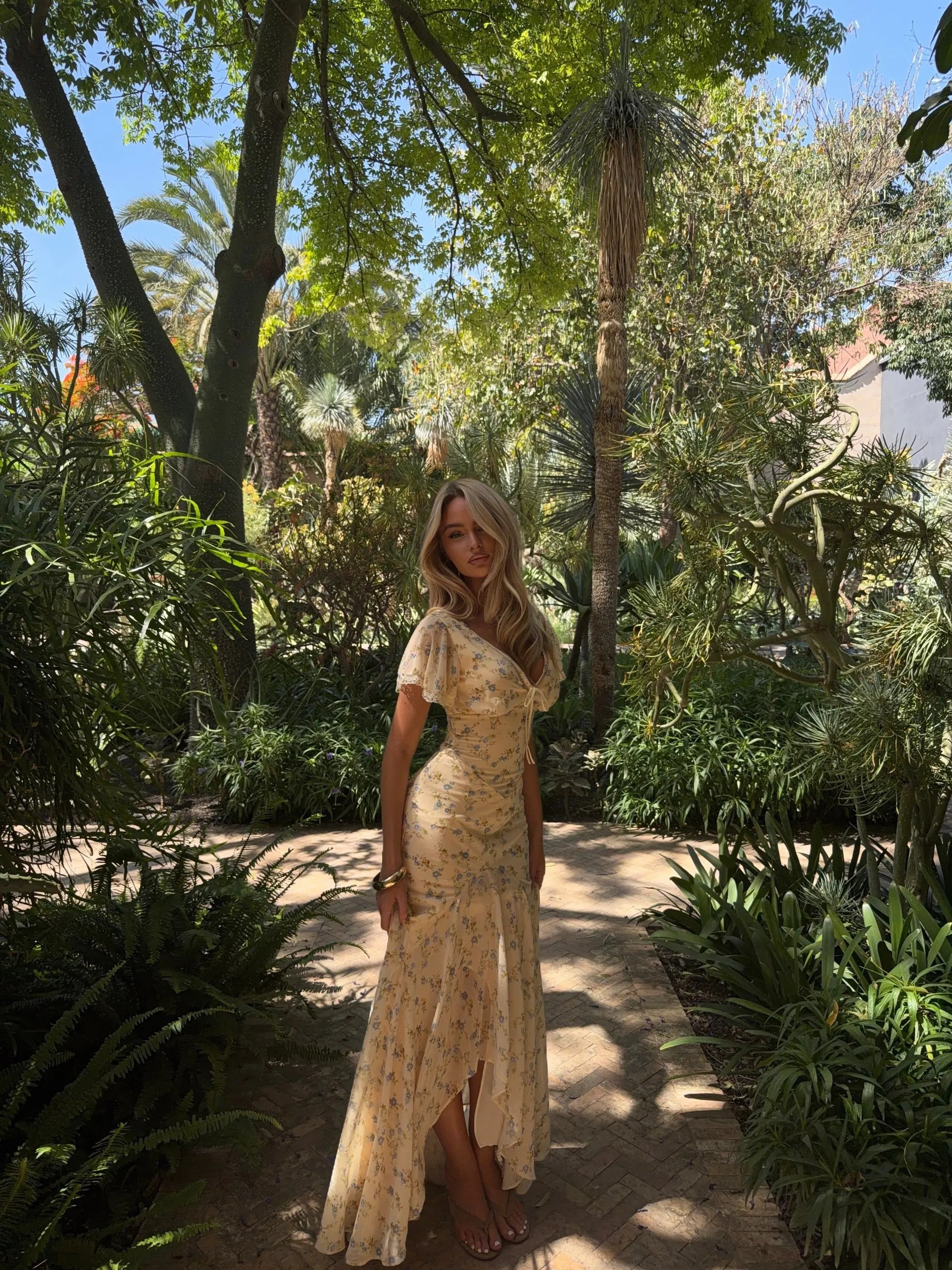 ALMA FLORAL MAXI DRESS