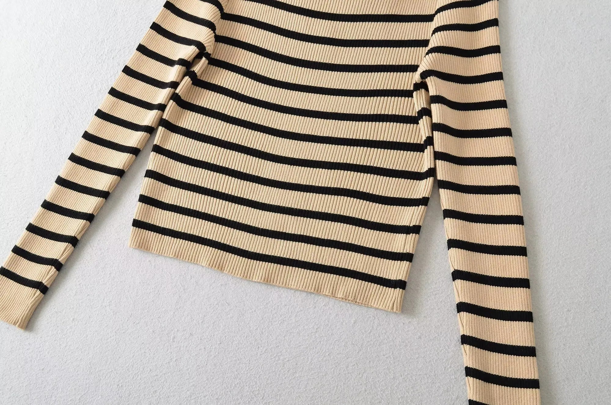 JOLIE KNITTED SWEATER