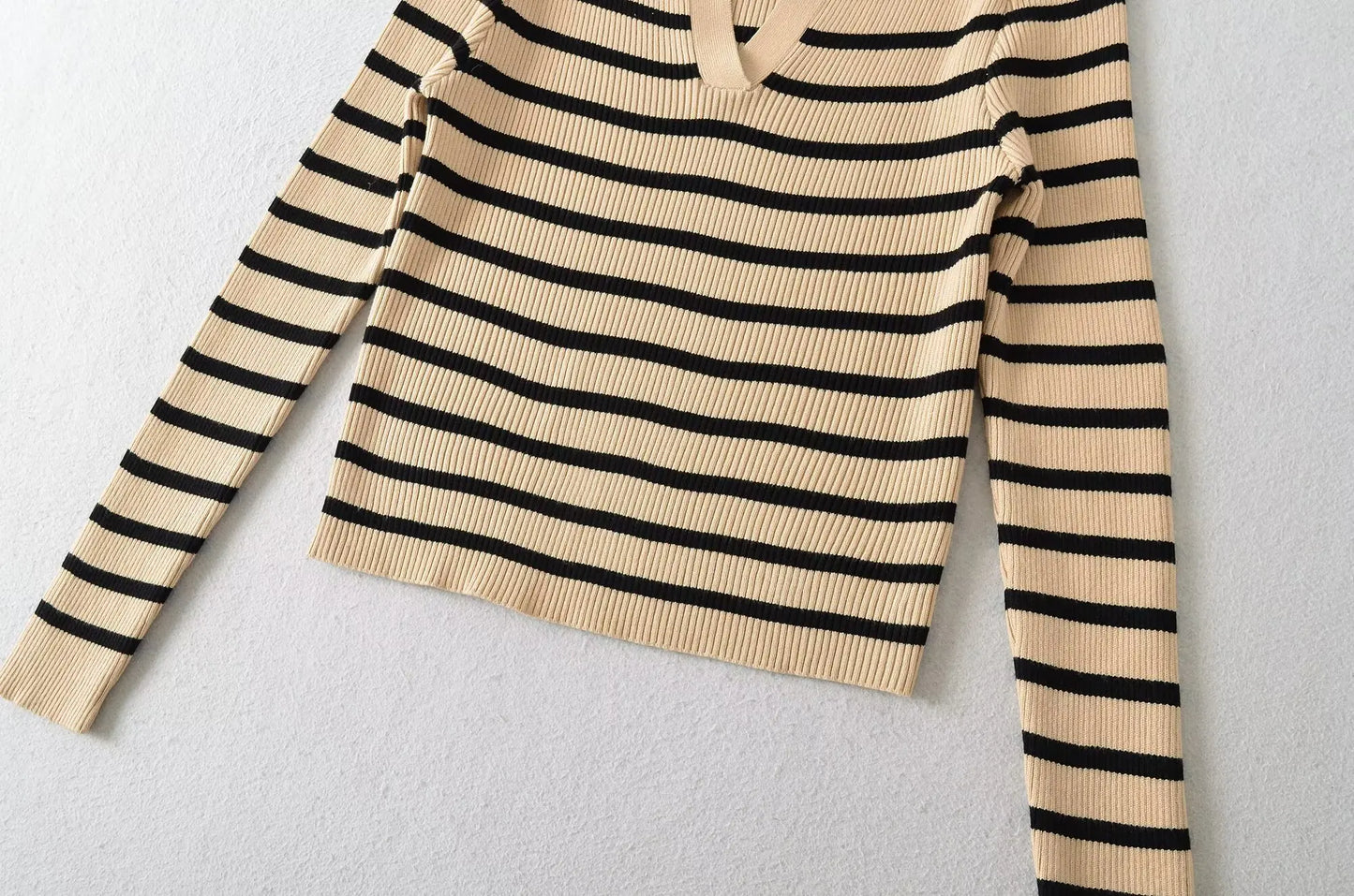 JOLIE KNITTED SWEATER