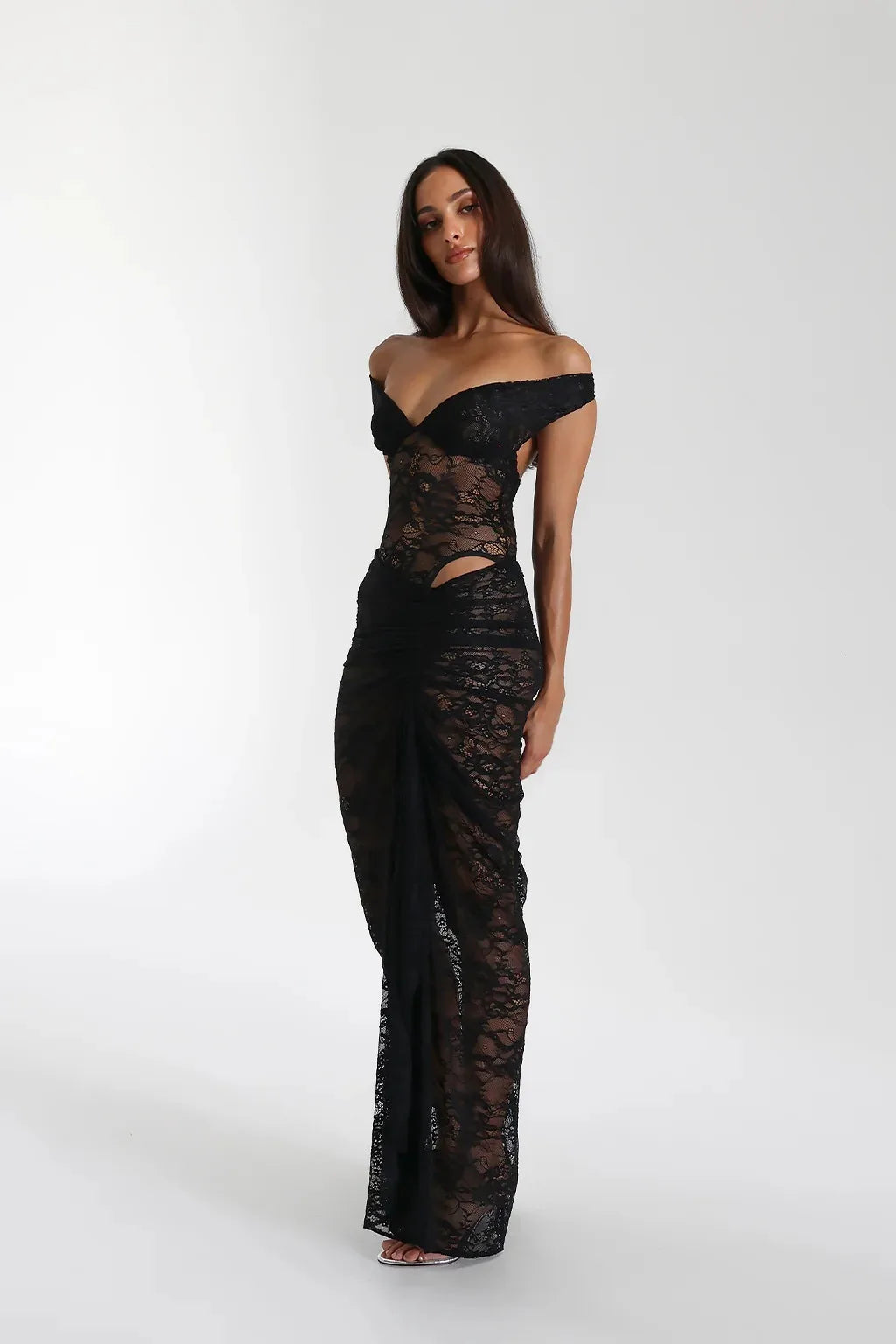 AURA LACE MAXI DRESS