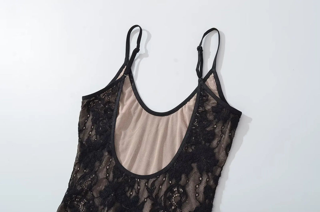 AMINA LACE BODYSUIT