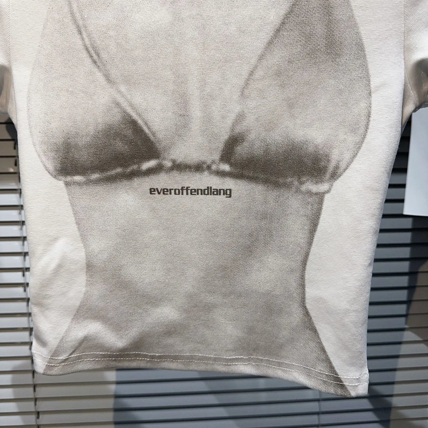 EVARI T-SHIRT