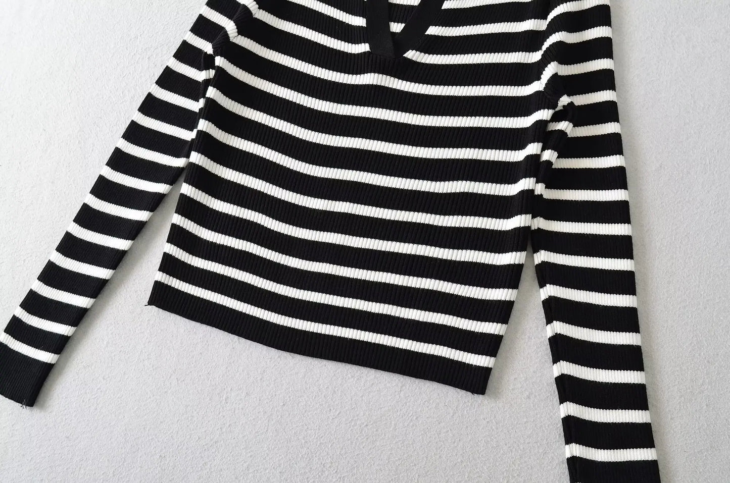 JOLIE KNITTED SWEATER