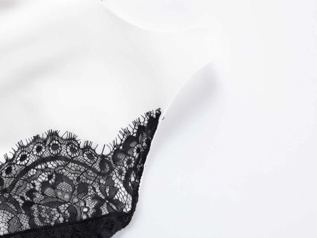 IMAN LACE MAXI DRESS