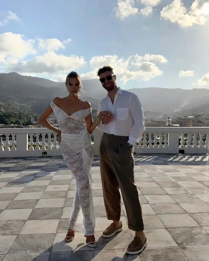 AURA LACE MAXI DRESS