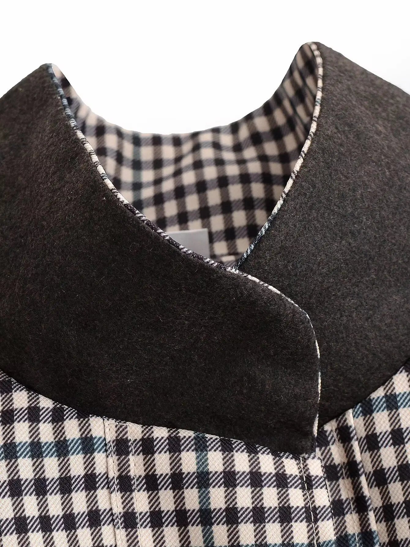MIKAS PLAID JACKET