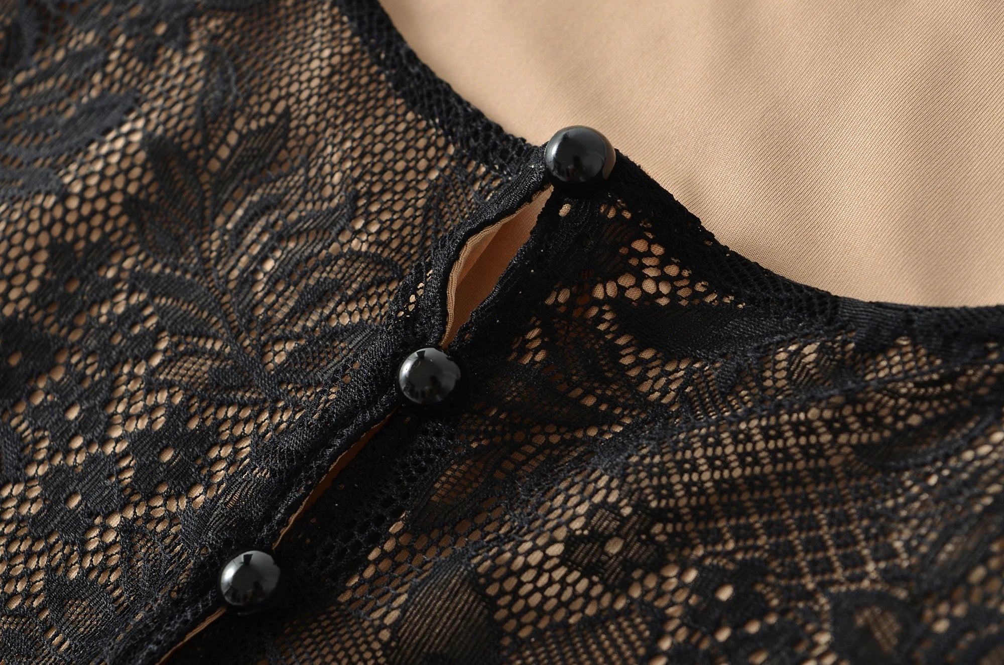 LIEN LACE MINI DRESS