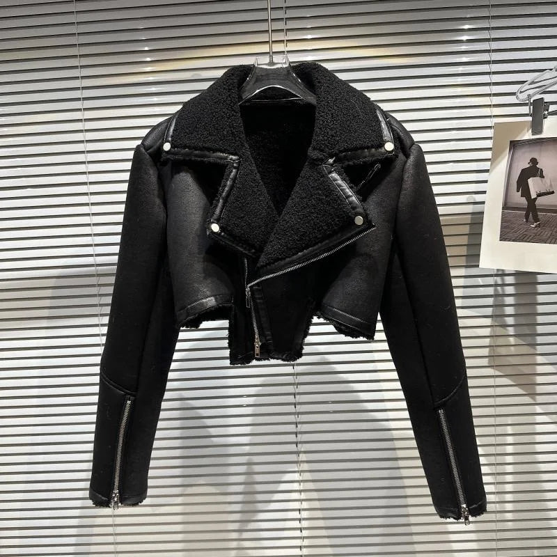 44856548753663|44856548786431|44856548819199