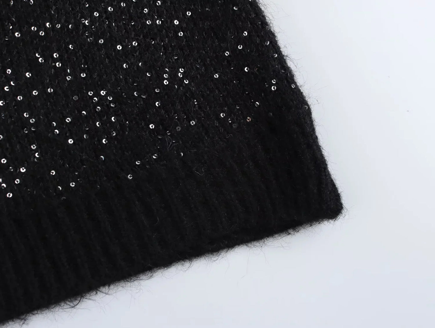 SEQUIN KNITTED SWEATER VEST