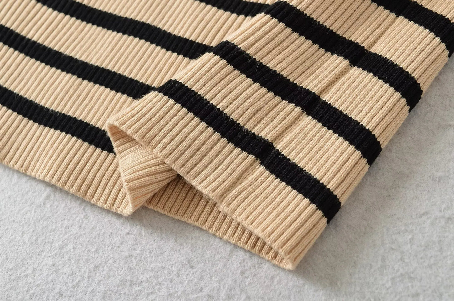 JOLIE KNITTED SWEATER