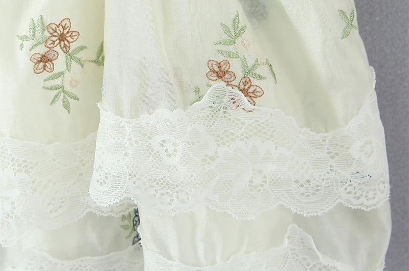 EMERY CO-ORD FLORAL LACE TOP