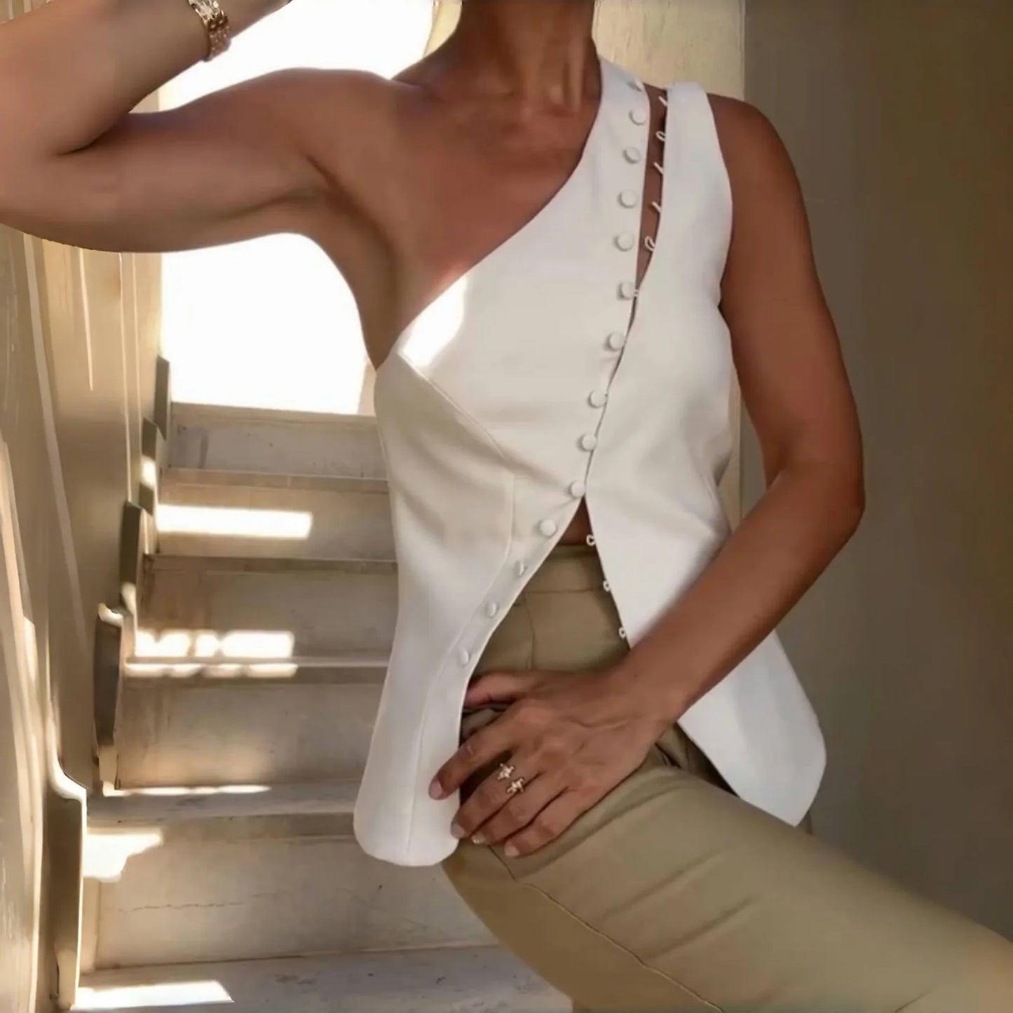 ZINNIA ASYMMETRICAL TOP