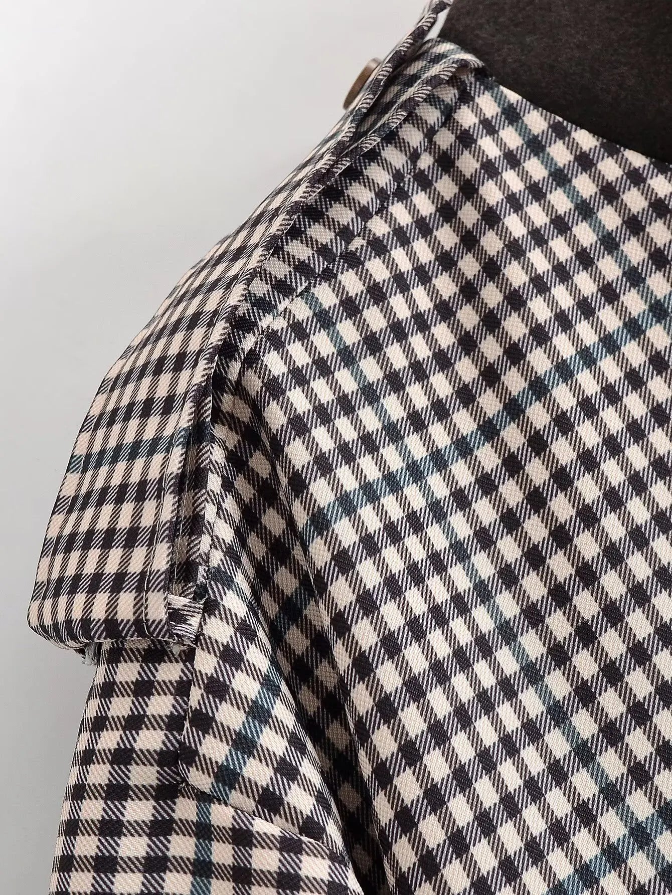 MIKAS PLAID JACKET