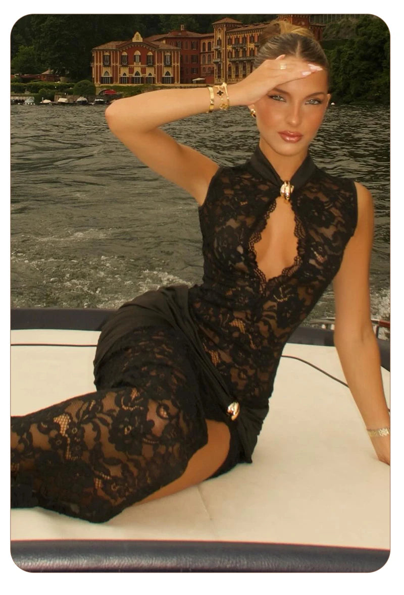 MARIA LACE MAXI DRESS