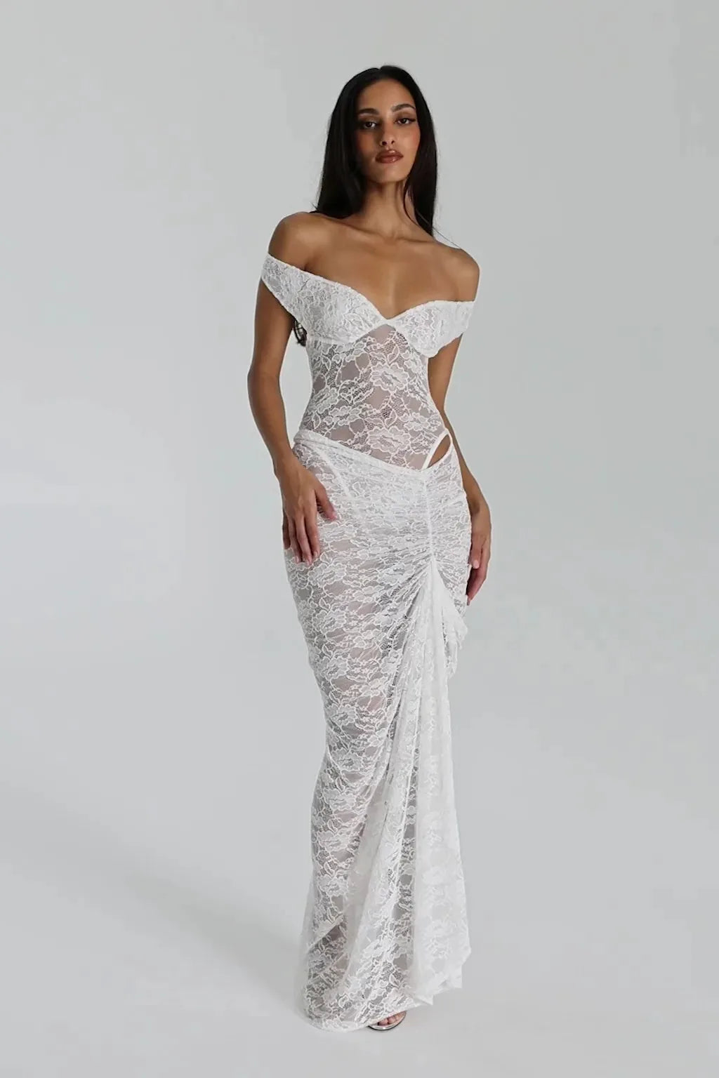 AURA LACE MAXI DRESS