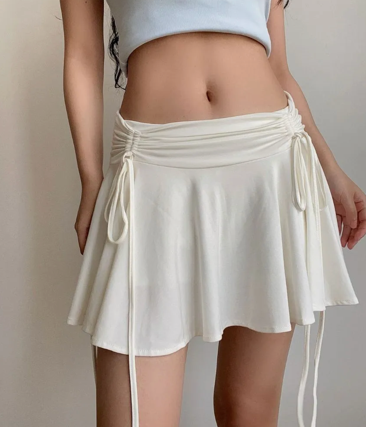 EMERSYN DRAWSTRING MINI SKORT