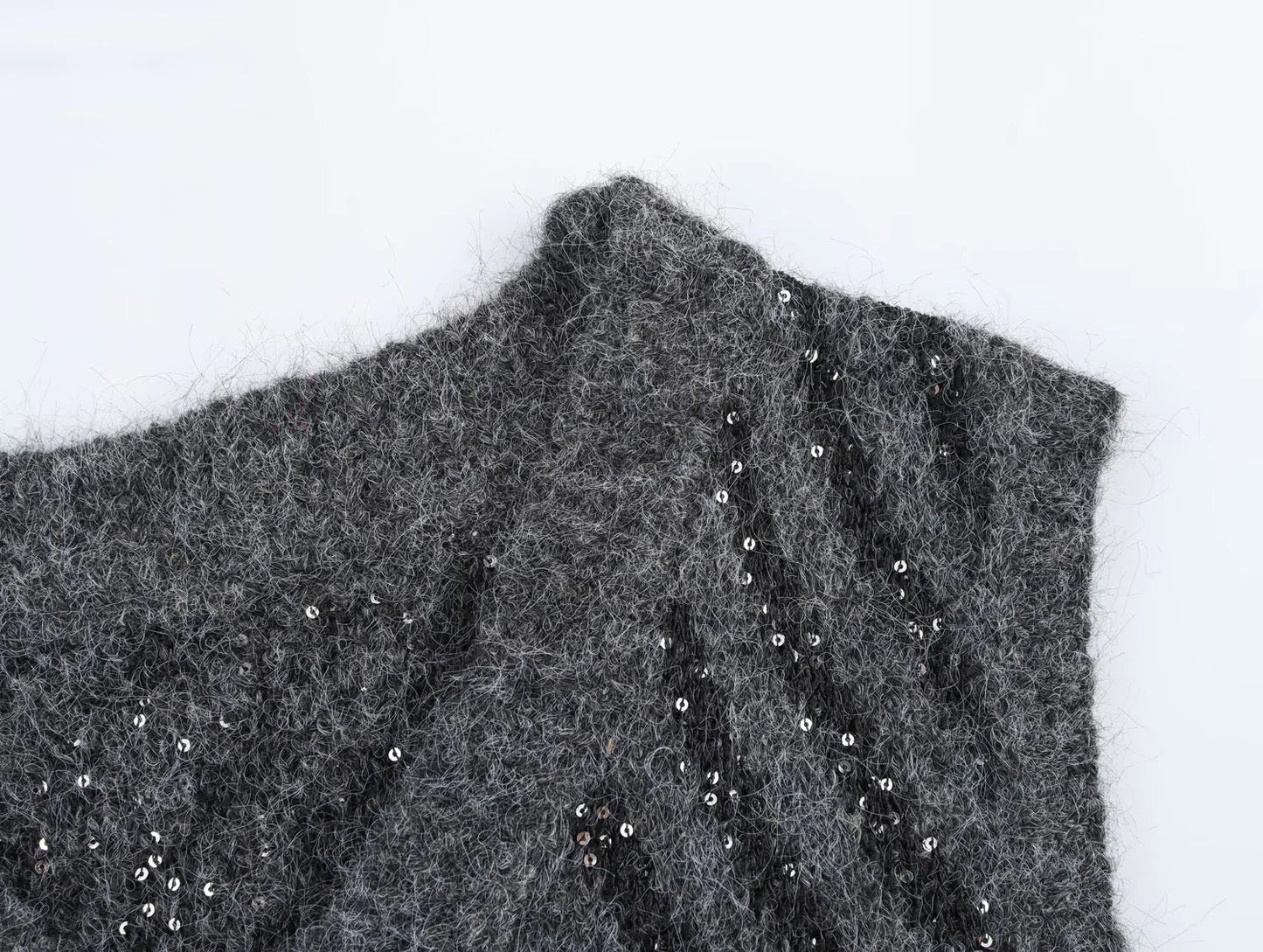 SEQUIN KNITTED SWEATER VEST