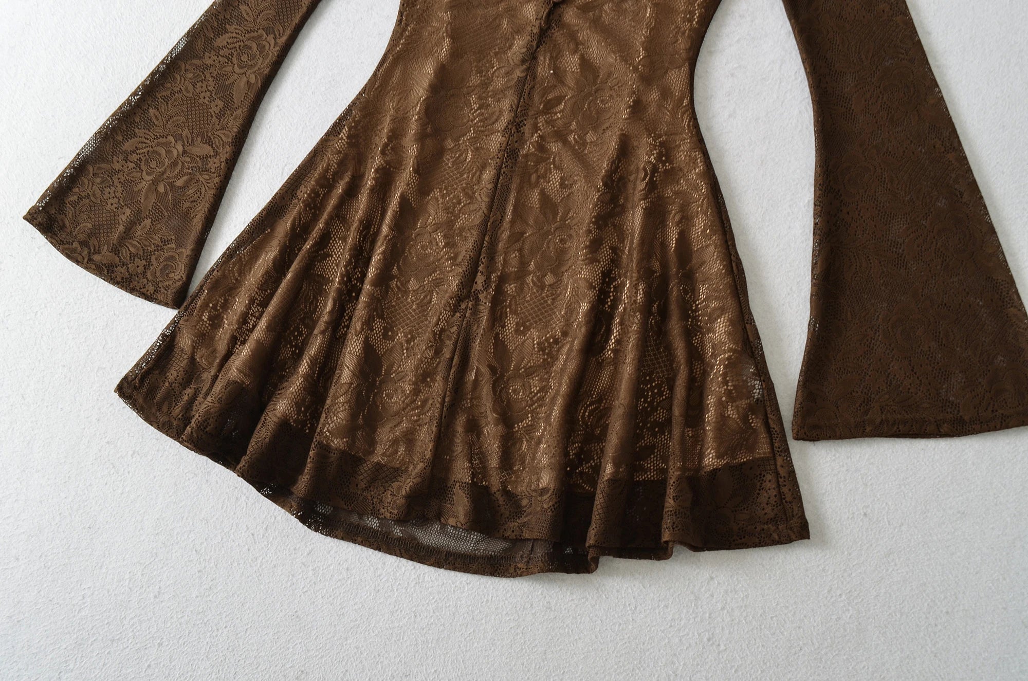 LIEN LACE MINI DRESS