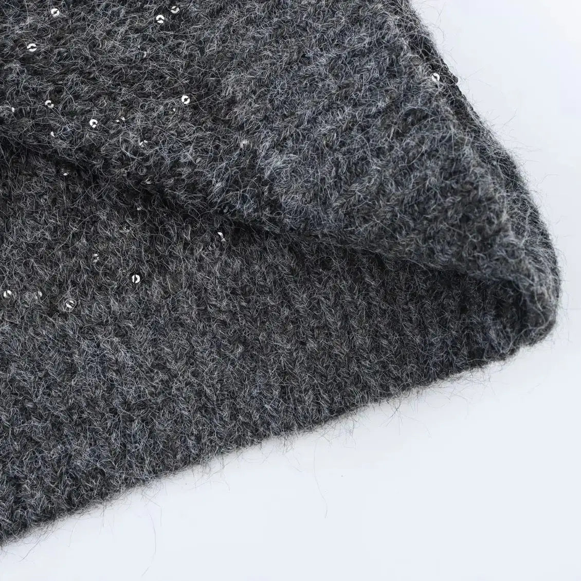 SEQUIN KNITTED SWEATER VEST