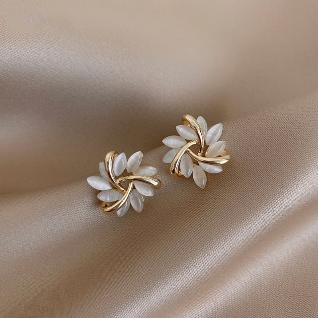 SIDONIE FLOWER EARRINGS