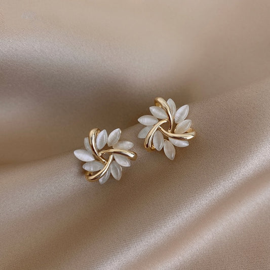 SIDONIE FLOWER EARRINGS